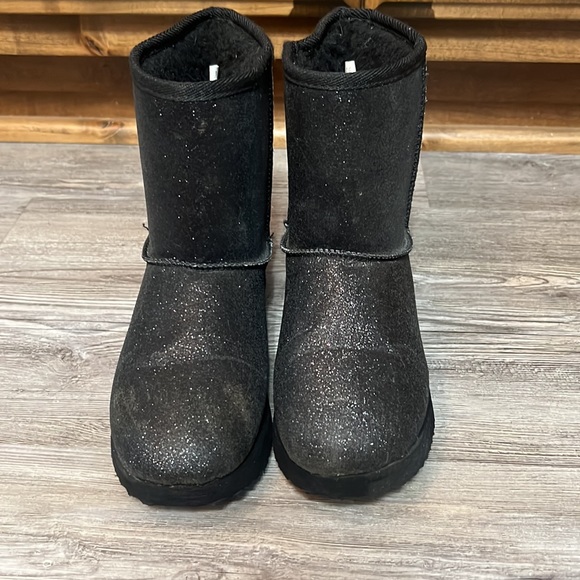 Black Sparkle Boots- Size 5 - Picture 2 of 5